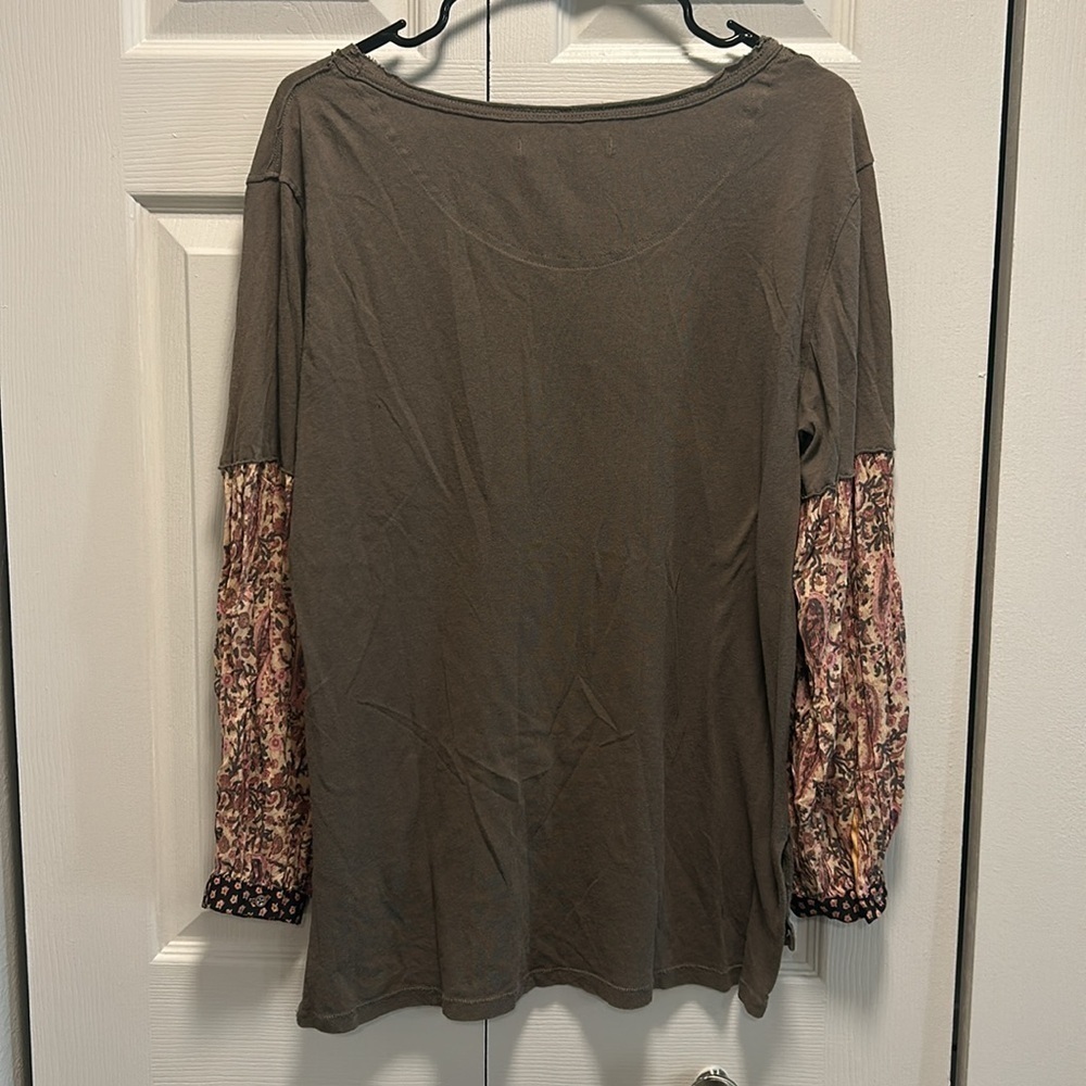 Free People We the Free Jade Floral Printed Sleeves Slouchy T-Shirt in Green -XS - Picture 6 of 7